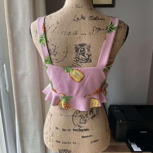 NWOT. Pineapple Crop Top - Picture 2 of 2